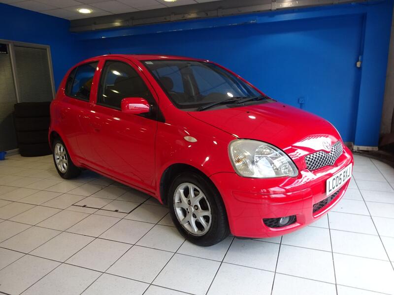 View TOYOTA YARIS 1.3 VVT-i T Spirit 