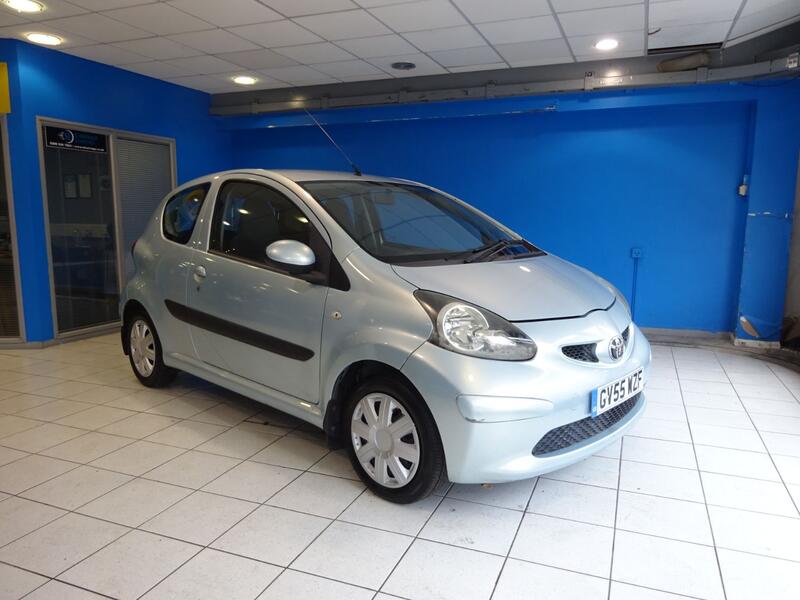View TOYOTA AYGO 1.0 VVT-i +