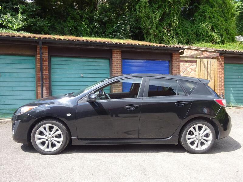 View MAZDA MAZDA3 1.6 Sport