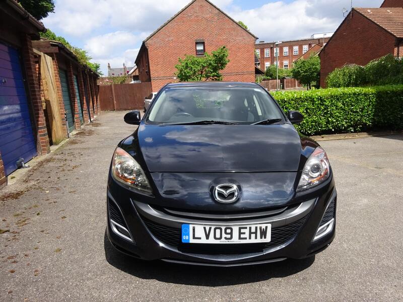 View MAZDA MAZDA3 1.6 Sport