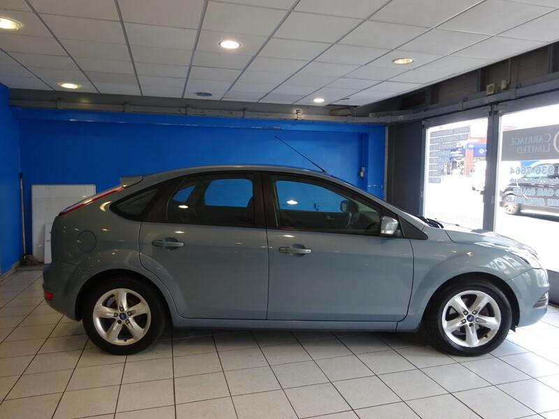 FORD FOCUS