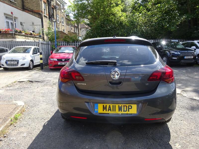 VAUXHALL ASTRA