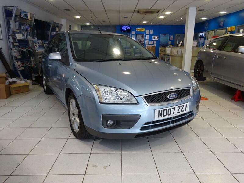 View FORD FOCUS 1.6 Sport