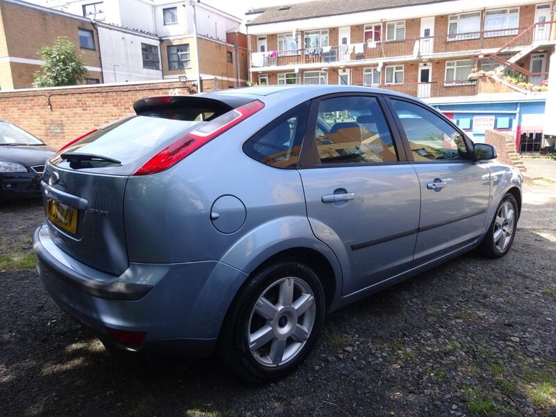 FORD FOCUS