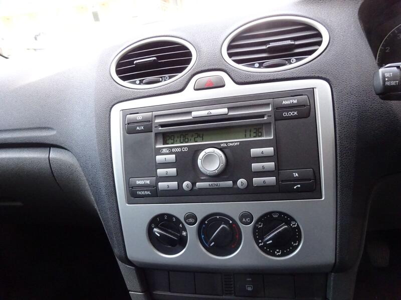FORD FOCUS