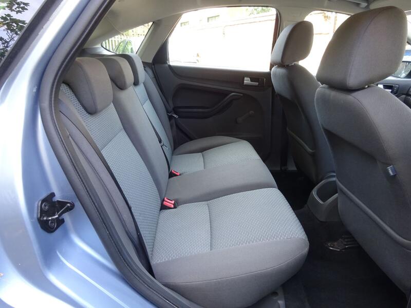 FORD FOCUS