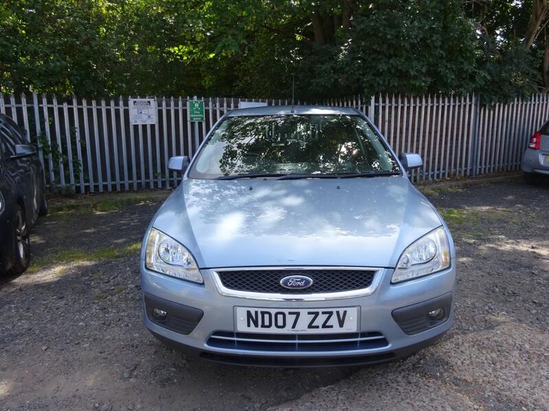 View FORD FOCUS 1.6 Sport