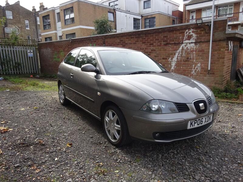 View SEAT IBIZA 1.4 16v Sport