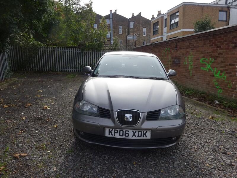 View SEAT IBIZA 1.4 16v Sport