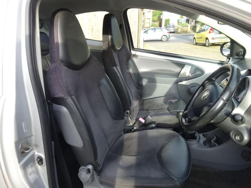 TOYOTA AYGO