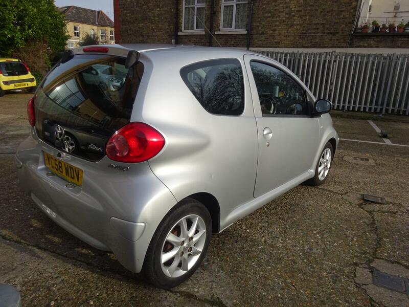 TOYOTA AYGO