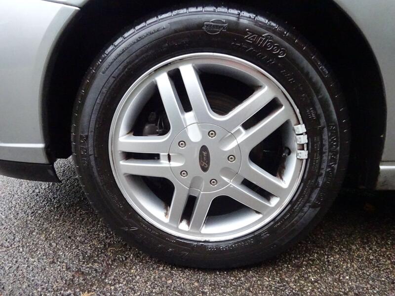 FORD FOCUS