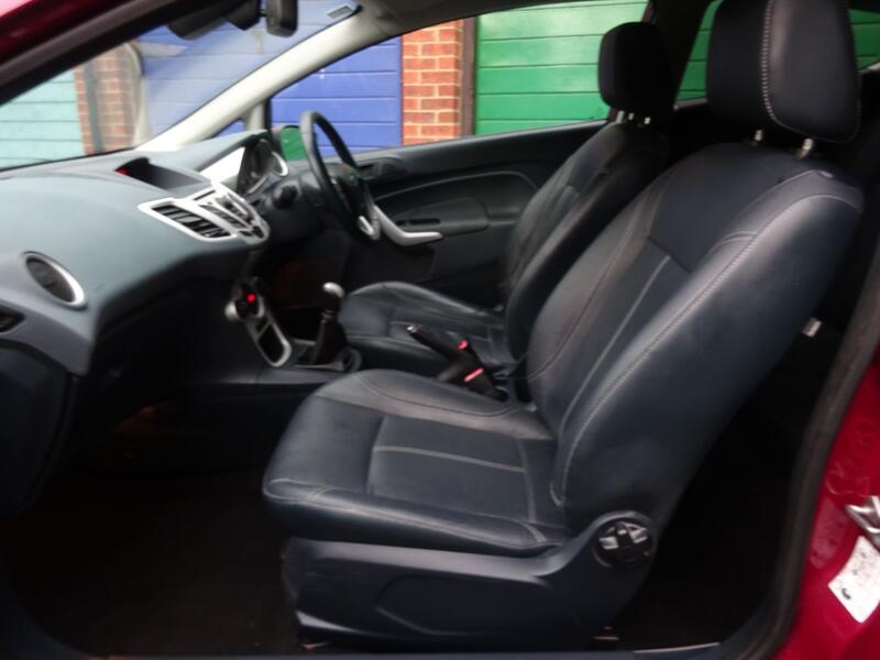 FORD FIESTA