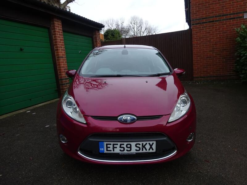 View FORD FIESTA 1.6 Titanium