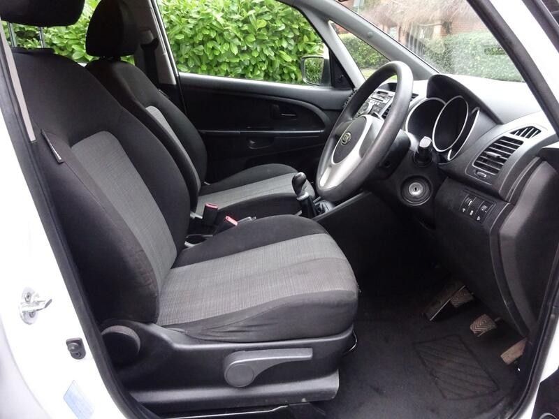 KIA VENGA