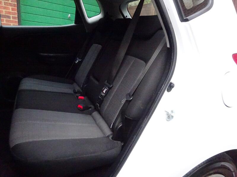 KIA VENGA