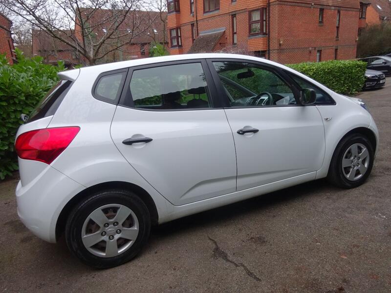 KIA VENGA