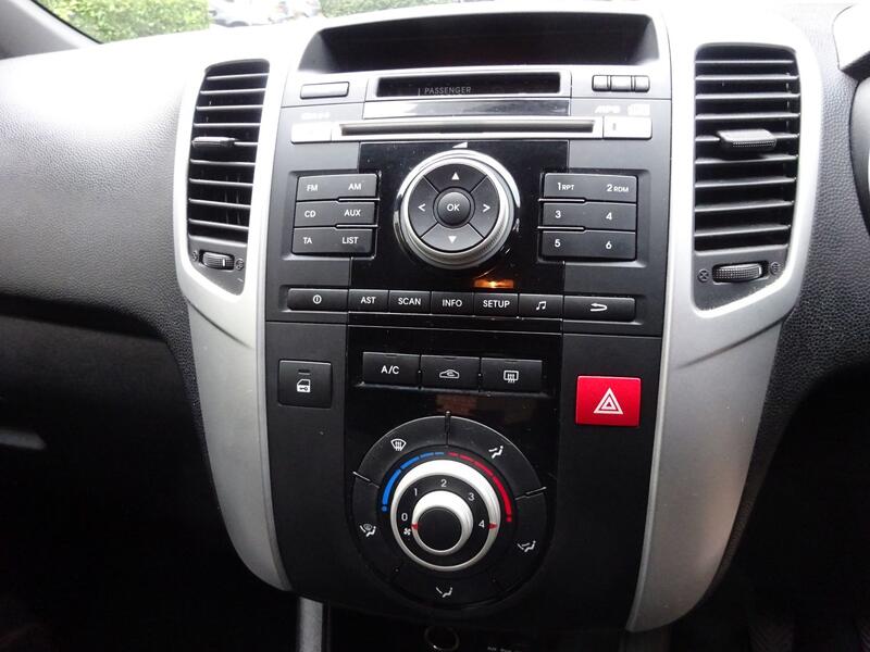 KIA VENGA
