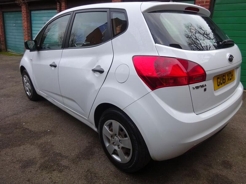 KIA VENGA
