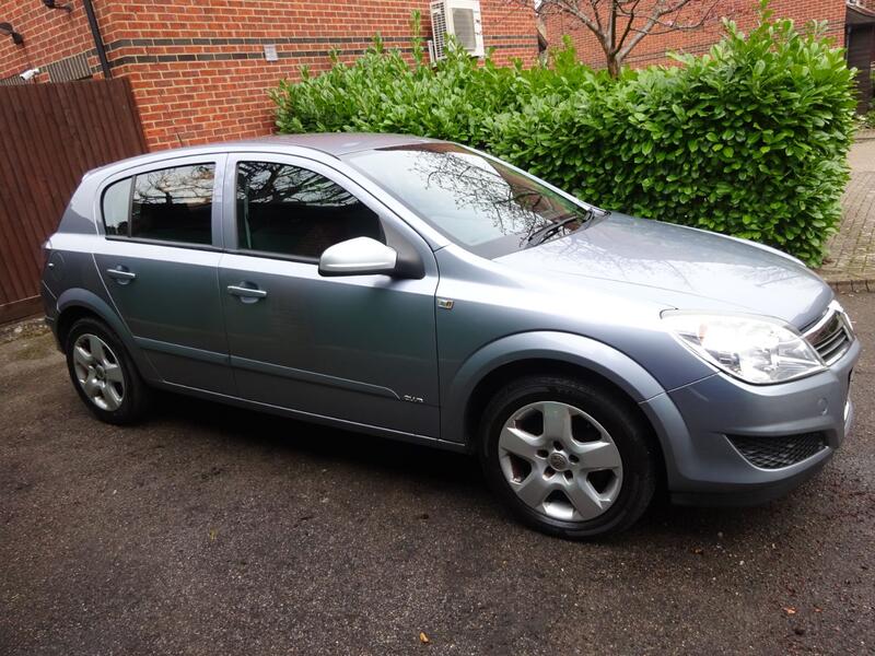VAUXHALL ASTRA