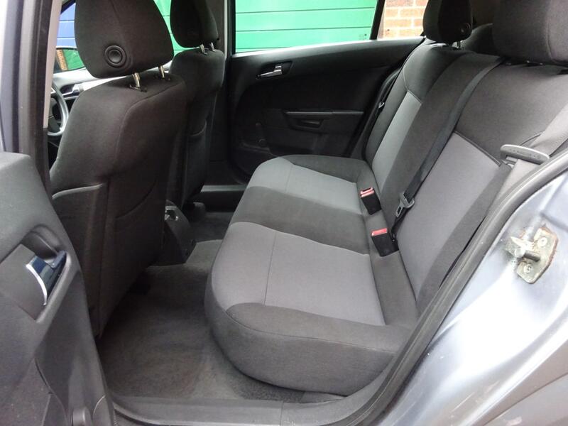VAUXHALL ASTRA