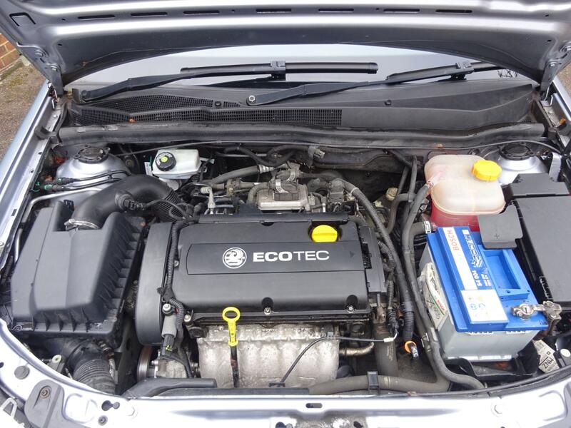 VAUXHALL ASTRA