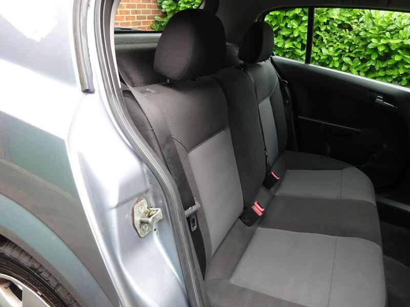VAUXHALL ASTRA