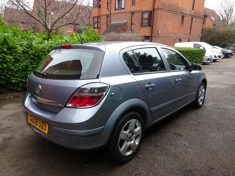 VAUXHALL ASTRA