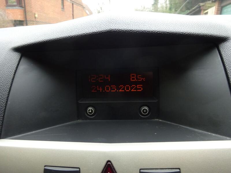 VAUXHALL ASTRA