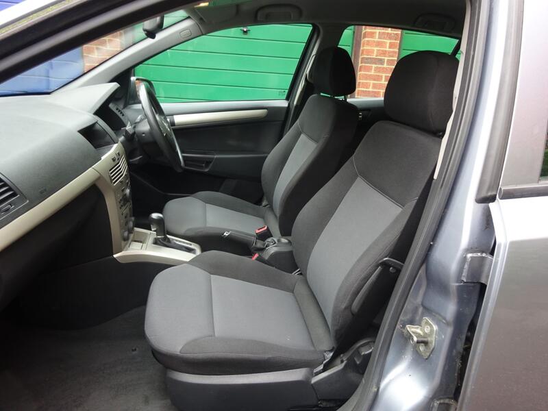 VAUXHALL ASTRA