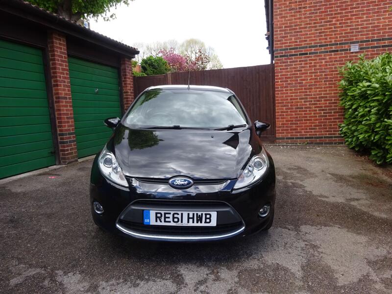View FORD FIESTA 1.3 Zetec