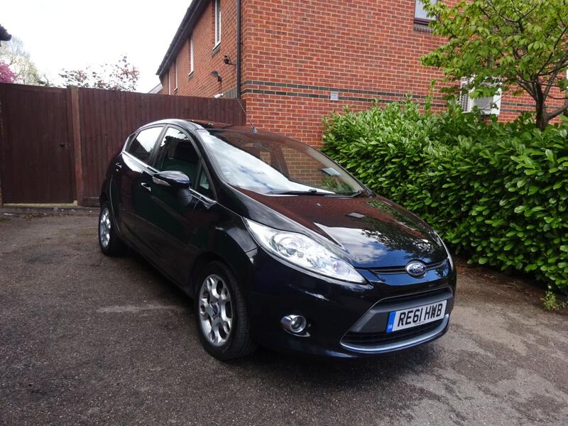View FORD FIESTA 1.3 Zetec