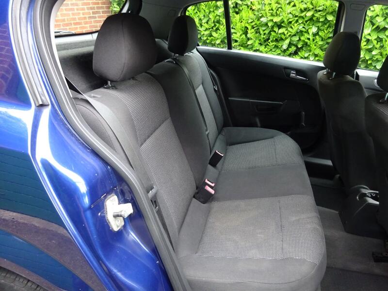 VAUXHALL ASTRA