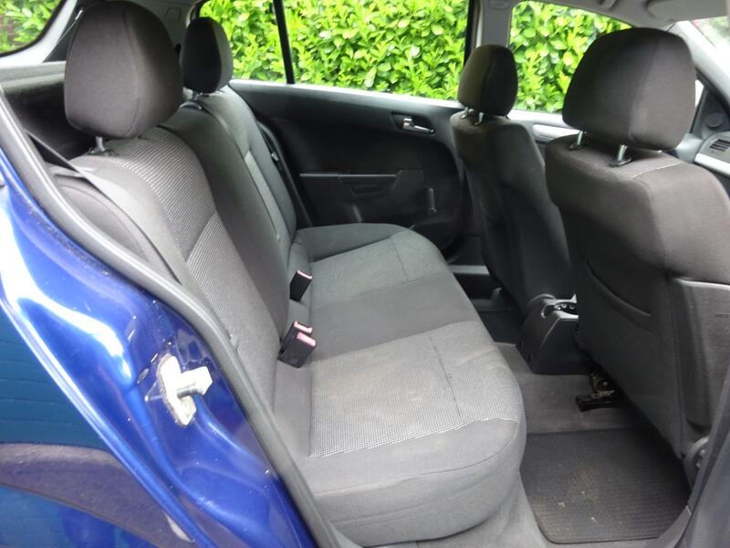 VAUXHALL ASTRA