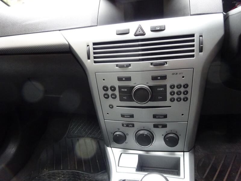 VAUXHALL ASTRA