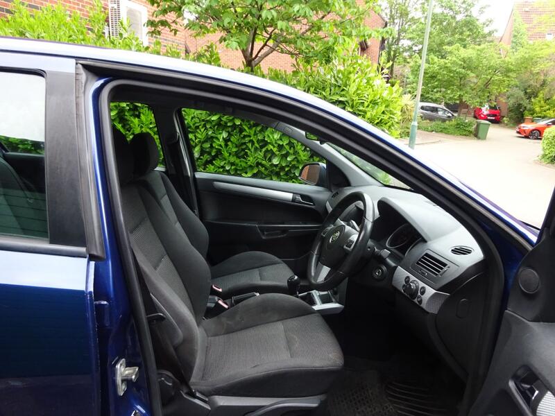 VAUXHALL ASTRA
