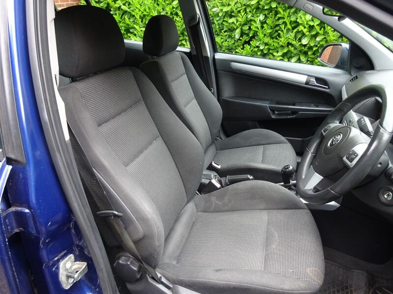 VAUXHALL ASTRA