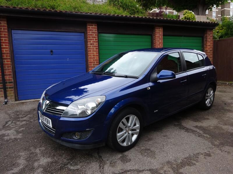 VAUXHALL ASTRA