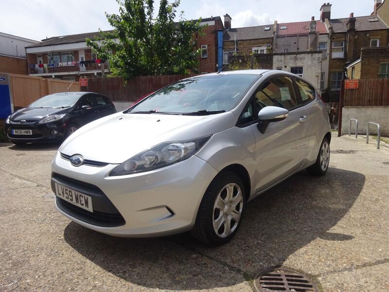 View FORD FIESTA 1.3 Edge