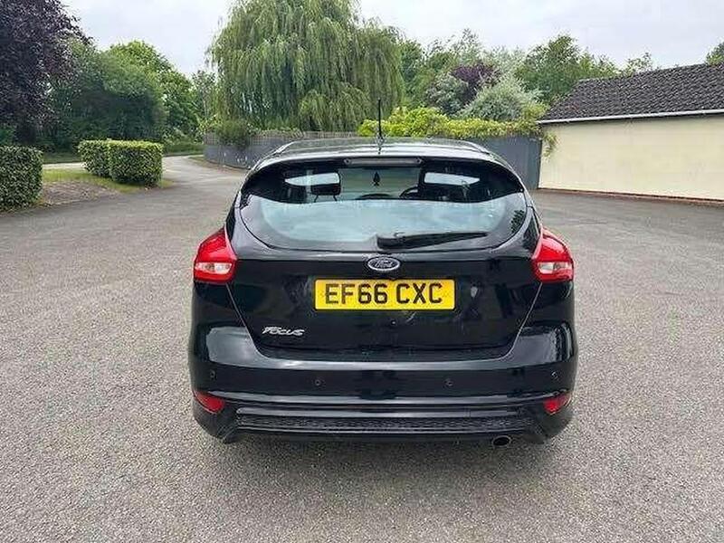 View FORD FOCUS 1.5 T EcoBoost ST-Line