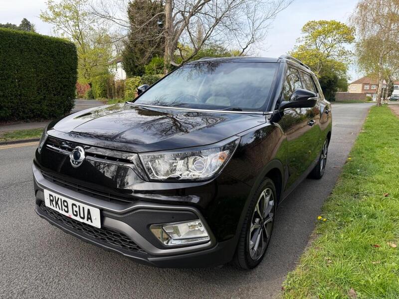 View SSANGYONG TIVOLI 1.6 e-XGi Ultimate