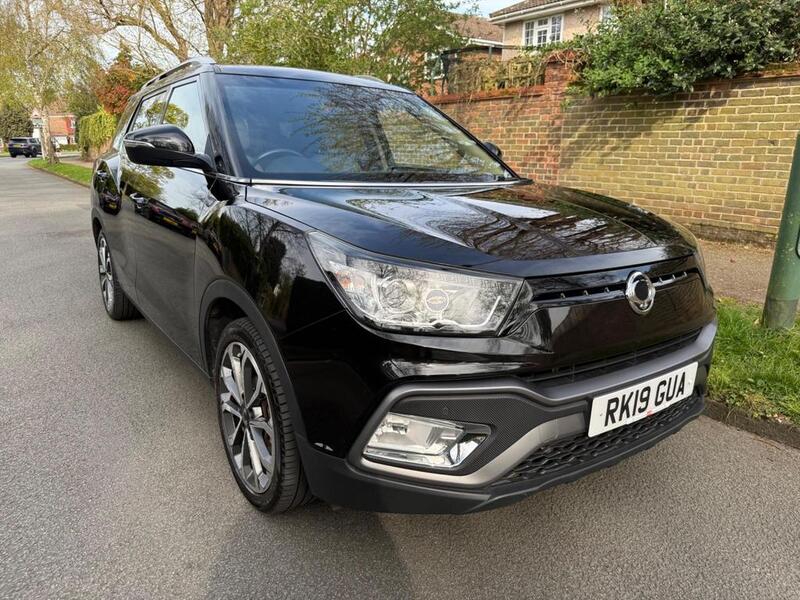 View SSANGYONG TIVOLI 1.6 e-XGi Ultimate