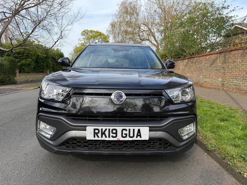 View SSANGYONG TIVOLI 1.6 e-XGi Ultimate