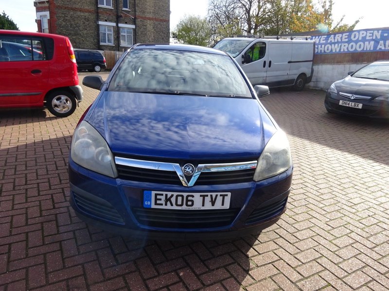 View VAUXHALL ASTRA 1.6 Active
