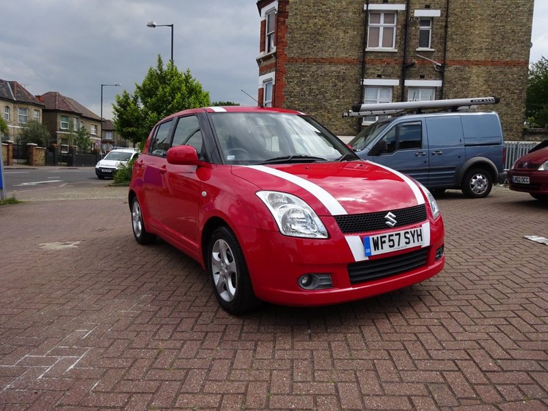 View SUZUKI SWIFT 1.5 GLX 5 Door