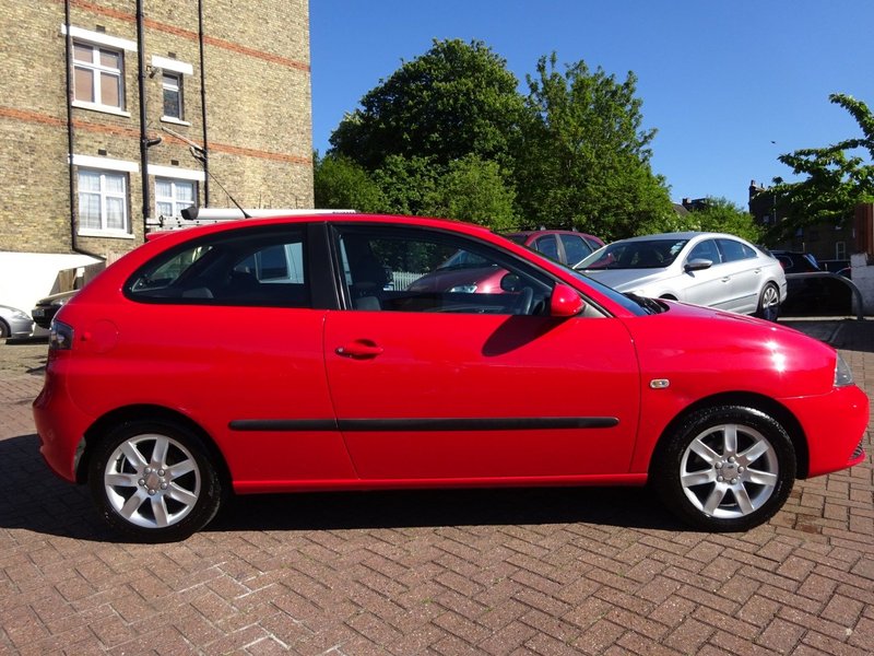 SEAT IBIZA