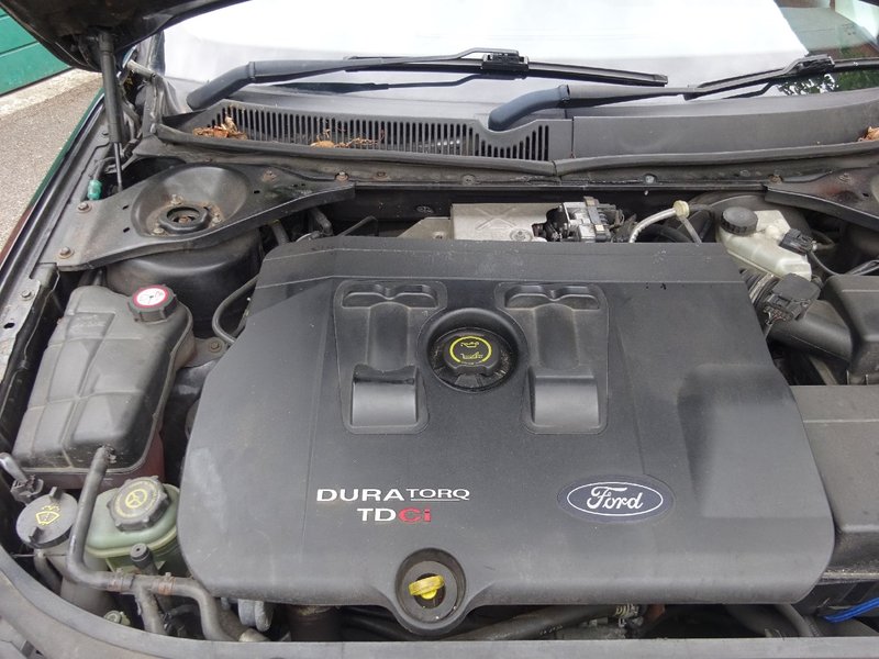 FORD MONDEO