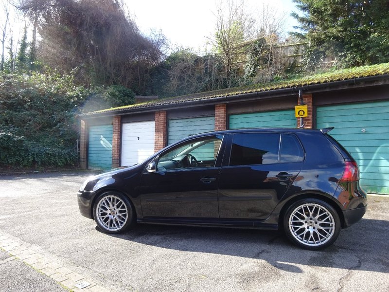 View VOLKSWAGEN GOLF 1.9 TDI