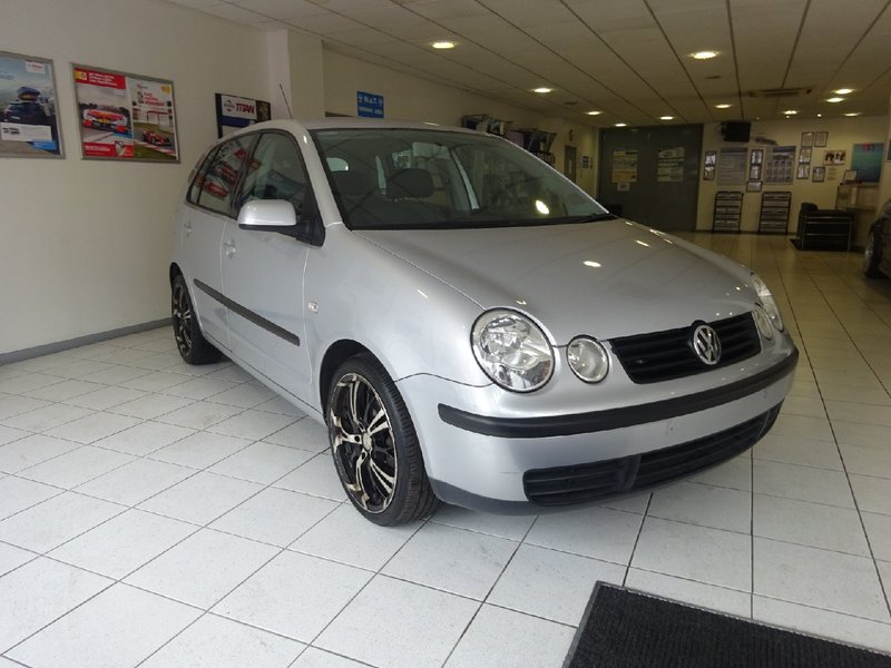 View VOLKSWAGEN POLO 1.4 SE Automatic