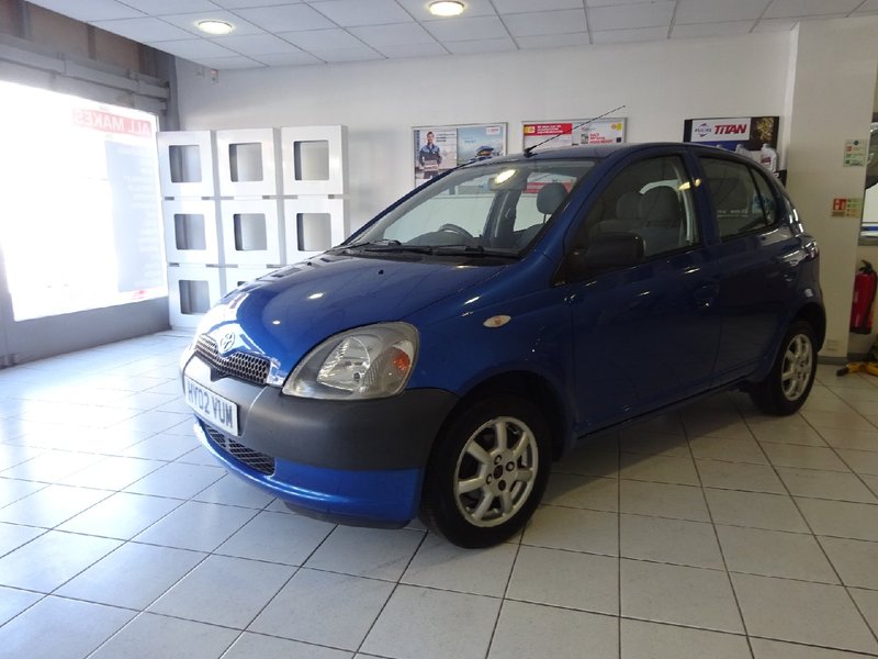 View TOYOTA YARIS 1.0 GS